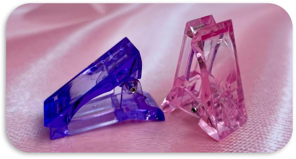 PINZA PLÁSTICA PARA POLYGEL. - Aned Cosmetics